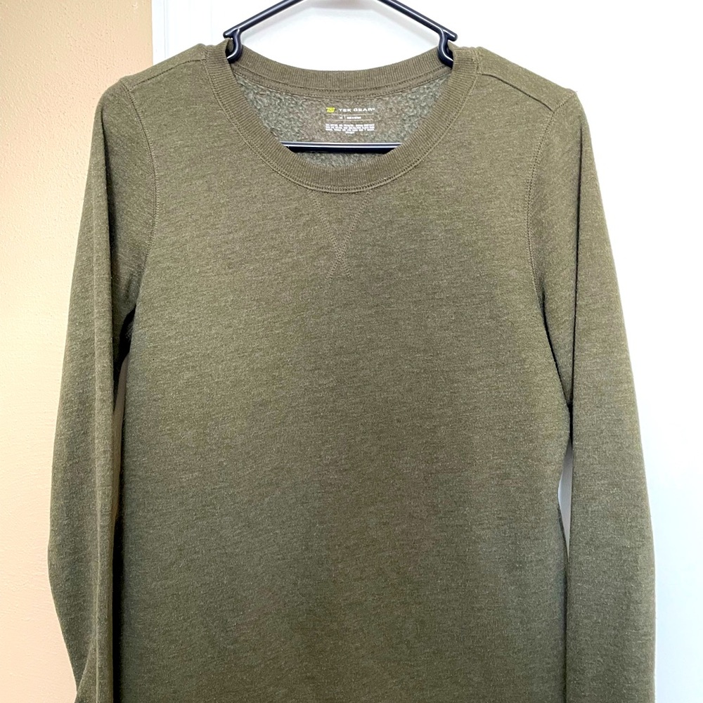 Forest Green Sweater w/thumb holes